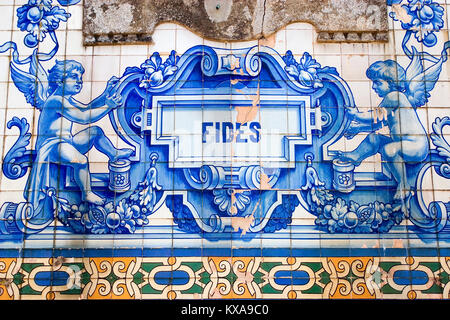 Le bleu et blanc carreaux de céramique à Porto, Portugal Banque D'Images