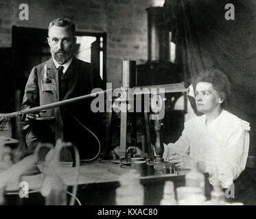 Pierre et Marie Curie au laboratoire Pierre Curie, physicien français et sa femme, Marie Skłodowska-Curie, Marie Curie Banque D'Images