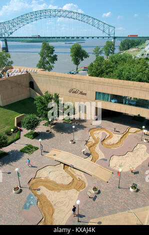 Memphis, Tennessee - 2017 : Mississippi River Park, Mud Island, y compris un système hydraulique modèle à l'échelle du bas Mississippi River et villes côtières. Banque D'Images