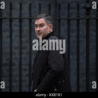 Downing Street, London, UK. Jan 9, 2018. Les ministres anciens et nouveaux à Downing Street pour la réunion hebdomadaire du cabinet sur jour suivant remaniement ministériel. David Gauke, Secrétaire d'Etat à la justice, Lord Chancelier, arrivant. Credit : Malcolm Park/Alamy Live News. Banque D'Images