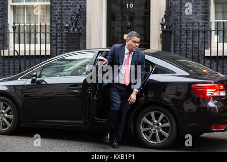 Londres, Royaume-Uni. 9 janvier, 2018. Alok Sharma MP arrive au 10 Downing Street pendant le remaniement des ministres subalternes par premier ministre Theresa May. Il a été nommé ministre d'État à l'emploi. Credit : Mark Kerrison/Alamy Live News Banque D'Images