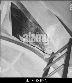 Une photographie documente l'église Sankt Laurentius à Skivarp, en Suède, montrant l'extérieur de l'église paroissiale historique et sa forme architecturale. Banque D'Images