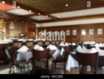 Le restaurant moderne de l'intérieur de flou artistique Banque D'Images