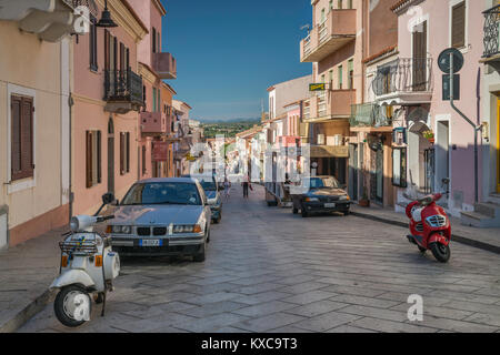 Via Carlo Alberto à Santa Teresa di Gallura, Gallura région, province de Sassari, Sardaigne, Italie Banque D'Images