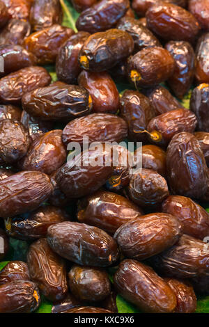 Dates pour la vente au marché de la Boqueria, La Rambla, Barcelone, Catalogne, Espagne. Banque D'Images