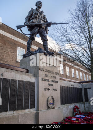 TUNBRIDGE WELLS, KENT/UK - 5 janvier : Tunbridge Wells War Memorial à Royal Tunbridge Wells Kent le 5 janvier 2018 Banque D'Images