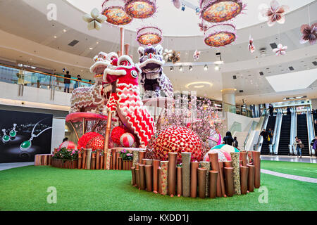 HONG KONG, CHINE - le 21 février : nouvelle année jouets dragon dans le shopping mall, Février 21, 2013, Hong Kong, Chine. Le Nouvel An chinois est une grande maison de vacances Banque D'Images