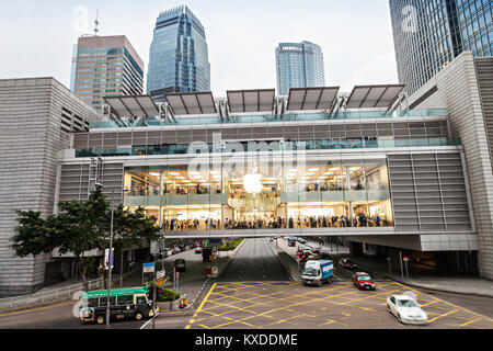 HONG KONG - le 19 mars : Apple Store dans le centre sur Mars, 19, 2013, Hong Kong, Chine. Banque D'Images