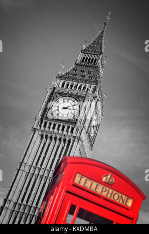 Boîte de téléphone rouge et Big Ben, couleur sélective, Londres, UK Banque D'Images