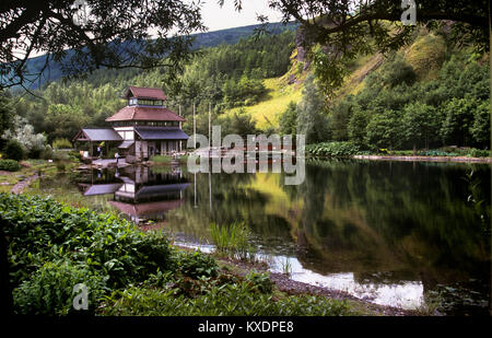 Royaume-uni, Pays de Galles, Glamorgan, Ebbw Vale Garden Festival Parc, lac Banque D'Images