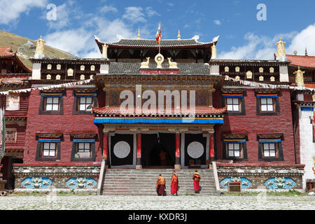 Monastère de Tagong, Tagong, district autonome de Garzê tibétains, Sichuan, Chine Banque D'Images