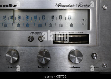 Avis de Marantz amplificateur vintage panneau avant Banque D'Images