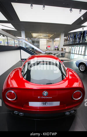 Un superbe Alfa Romeo 8C Competizione model exposé au Musée Historique Alfa Romeo Banque D'Images