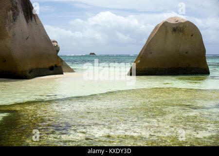 La plage la plus photographiée au monde.La Digue. Anse La source d'argent à la région. Banque D'Images
