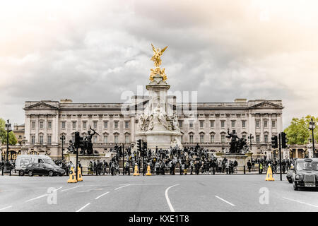 Buckingham Palace Londres © Sauriêl Ltd | Samantha | Scholl | www.saurielcreative.com fb.com/SaurielPhotography Banque D'Images