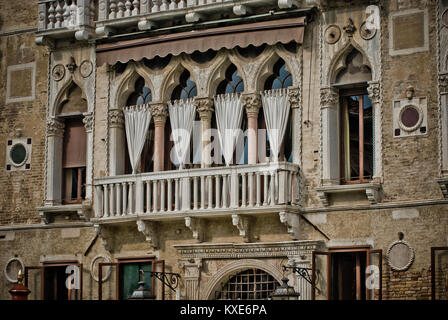 Sa façade est décorée d'un bâtiment à Venise Renassance Banque D'Images