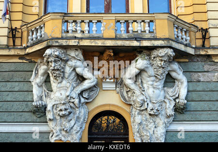 Vieux bâtiment détail de sculptures Banque D'Images