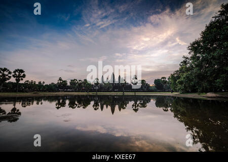 Le lever du soleil, angor Wat, au Cambodge. Banque D'Images