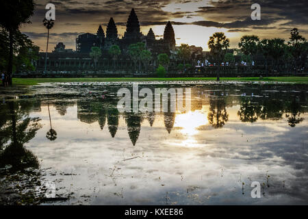 Le lever du soleil, angor Wat, au Cambodge. Banque D'Images