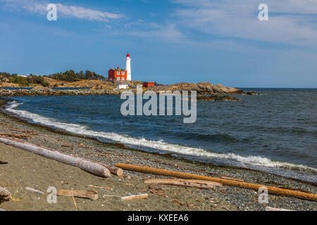 Lieu historique national du phare de Fisgard, sur l'île à l'embouchure du port d'Esquimalt à Colwood, en Colombie-Britannique, Canada. Banque D'Images