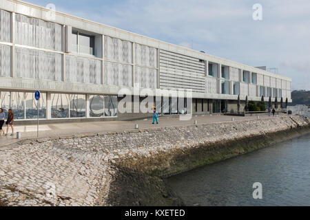 L'Altis Belem Hotel et Spa donnant sur la marina au Doca do Bom Sucesso à Lisbonne, Portugal Banque D'Images