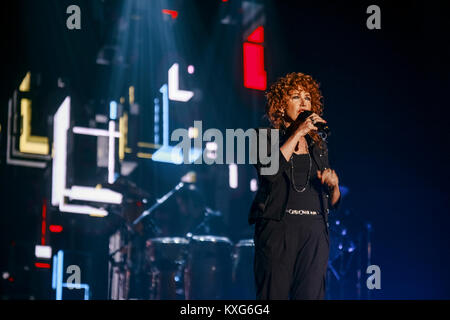 Bologne, Teatro Euroauditorium 09.01.2018. Fiorella Mannoia effectuant en tournée Il Combattente Luigi Rizzo Crédit/Alamy Live News Banque D'Images