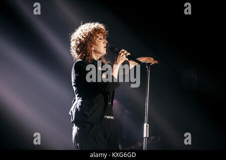 Bologne, Teatro Euroauditorium 09.01.2018. Fiorella Mannoia effectuant en tournée Il Combattente Luigi Rizzo Crédit/Alamy Live News Banque D'Images