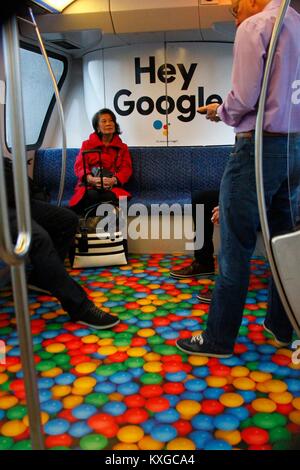 Las Vegas, NV, USA. 9 Jan, 2018. présent pour 2018 International CES (Consumer Electronics Show) - MAR, Las Vegas Convention Center, Las Vegas, NV, le 9 janvier 2018. Credit : JA/Everett Collection/Alamy Live News Banque D'Images