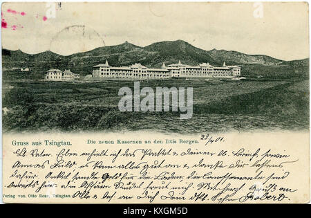 Une vue panoramique sur la caserne Iltis à Tsingtau (Qingdao), construite pendant l'époque coloniale allemande pour abriter les forces navales, reflétant l'importance stratégique du port. Banque D'Images