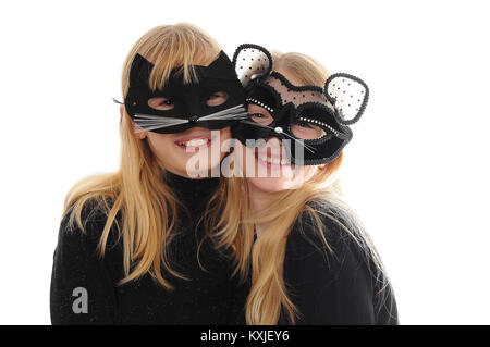 Deux jolies filles caucasiennes blondes, déguisés en chat et souris, isolated on white Banque D'Images