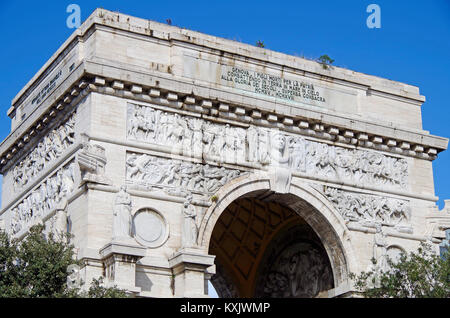 La victoire Arch, aussi connu sous le monument aux morts ou d'arcade de l'Armée déchue, dans le centre de Gênes, Italie, Banque D'Images