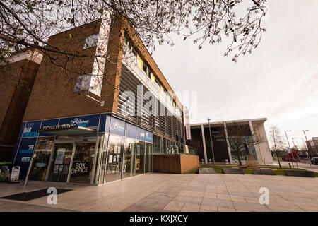 Le théâtre de Broadway & centre de loisirs de l'abbaye, la régénération en aboyant, Londres UK 2016 Banque D'Images