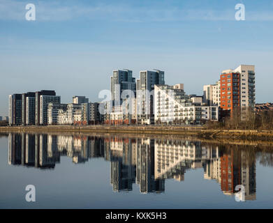 Vue sur Port de Glasgow le développement de la propriété moderne avec de nombreux tour moderne appartement riverside bâtiments dans Glasgow, Royaume-Uni Banque D'Images