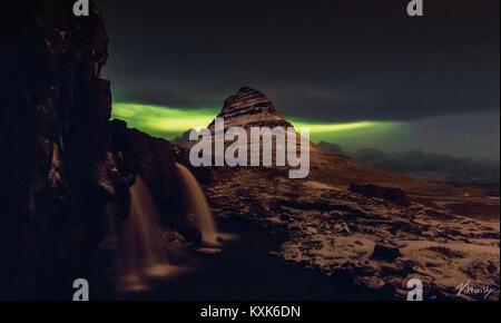 Plus de Kirkjufell Aurora en Islande en hiver Banque D'Images