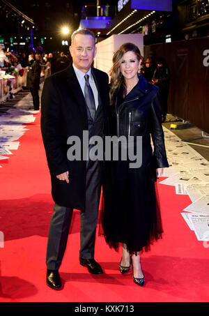 Tom Hanks et sa femme Rita Wilson assistant à l'après première Européenne à l'Odeon Leicester Square, Londres. Banque D'Images