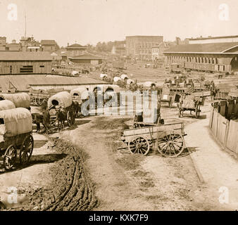 Atlanta, Géorgie. Les wagons de l'armée fédérale railroad depot Banque D'Images