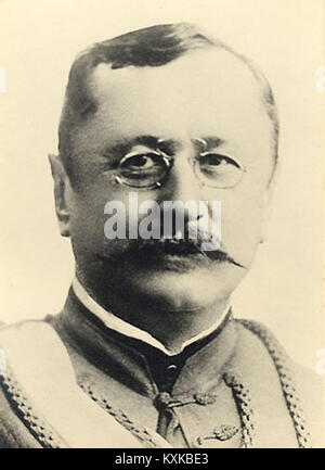 Rudolf Štech (1871-1908) est un architecte tchèque connu pour ses contributions à la conception architecturale à la fin du XIXe siècle et au début du XXe siècle. Ses œuvres comprennent des bâtiments remarquables à Plzeň, tels que la gare principale, mettant en valeur l'architecture Art Nouveau. Banque D'Images