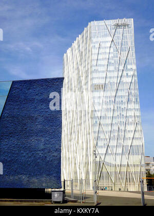 Barcelone - Museu Blau (Edifici Fòrum) y Torre ZeroZero Diagonal 10 Banque D'Images