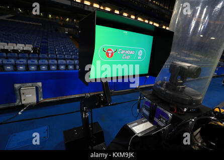 Une vue de l'arbitre assistant vidéo (VAR) pas de système qui sera utilisé ce soir lors de la demi-finale de la Coupe du buffle, premier match aller à Stamford Bridge, Londres. Banque D'Images