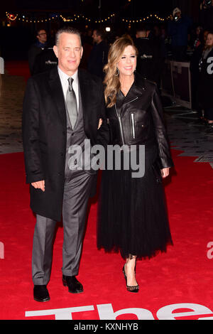 Londres, Royaume-Uni. 10 janvier, 2018. Rita Wilson ,Tom Hanks assistant à première européenne de la poste à l'Odeon Leicester Square Londres mercredi 10 janvier,2018 Crédit : Peter Phillips/Alamy Live News Banque D'Images