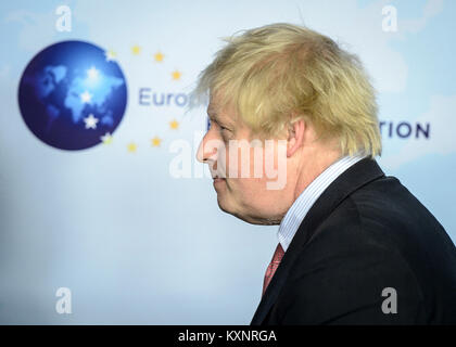 Bruxelles, Bxl, Belgique. Jan 11, 2018. Les ministres européens des affaires étrangères de Grande-Bretagne, Boris Johnson donne une conférence de presse après une rencontre avec le Ministre iranien des affaires étrangères Jawad Zarif au Service européen d'Action Extérieure (SEAE) siège à Bruxelles, Belgique le 11.01.2018 par Wiktor Dabkowski Wiktor Dabkowski/crédit : ZUMA Wire/Alamy Live News Banque D'Images