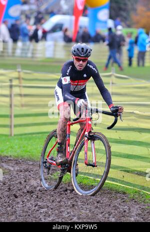 GIJON, ESPAGNE - 11 janvier : Championnats Cyclocross Espagne en janvier 11, 2015 à Gijon, Espagne. Le cycliste Samuel Sanchez rivaliser en élite cycliste Banque D'Images