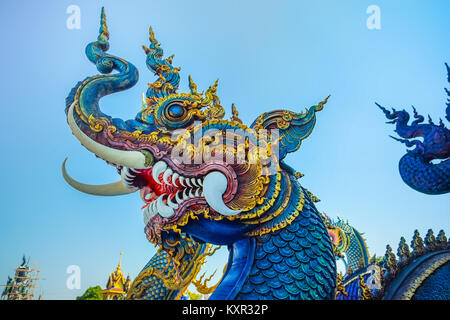 CHIANG RAI, THAÏLANDE - 20 décembre 2017 : Très belle sculpture dans le Wat Rong Rong Sua Sua dix ou dix temple. Ce lieu est l'autre populaires Banque D'Images