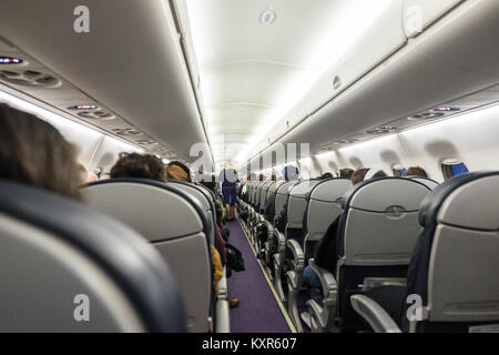 À bord tôt le matin vol Flybe de l'aéroport de Birmingham à Toulouse,France,Europe,Europe. Banque D'Images