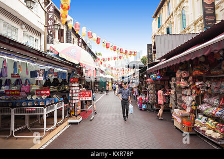 Singapour - le 16 octobre 2014 : Singapour Chinatown est un quartier ethnique chinois distinctement avec des éléments culturels et d'un concentré ethni Banque D'Images