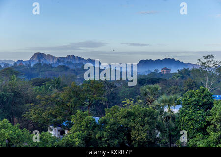 Un paysage tranquille autour de Hpa An, Myanmar Banque D'Images