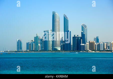 Skyline du centre-ville d'Abu Dhabi Banque D'Images