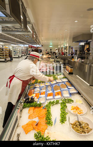 Poissonnier, nouveau Sainsbury's superstore, Thanet Kent, UK Banque D'Images