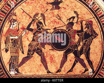 Venise, Italie - Juillet 02, 2017 : Détail d'une vieille peinture historique grec sur un plat. Héros et dieux mythiques combats sur elle Banque D'Images