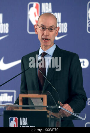 La commissaire Adam NBA Silver préside une conférence de presse avant le match NBA 2018 Londres à l'O2 Arena, Londres. ASSOCIATION DE PRESSE Photo. Photo date : Jeudi 11 janvier 2018. Histoire voir l'ACTIVITÉ DE BASKET-BALL de Londres. Crédit photo doit se lire : Simon Cooper/PA Wire. RESTRICTIONS : usage éditorial uniquement, pas d'utilisation commerciale sans autorisation préalable Banque D'Images